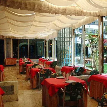 Otel Bull Eugenia Victoria & 3*